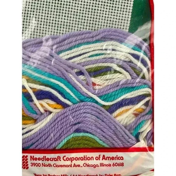 VTG Needlecraft 4x4 Inch Pin Cushion Needlepoint Kit Flower Circle USA Wool - Picture 6 of 7